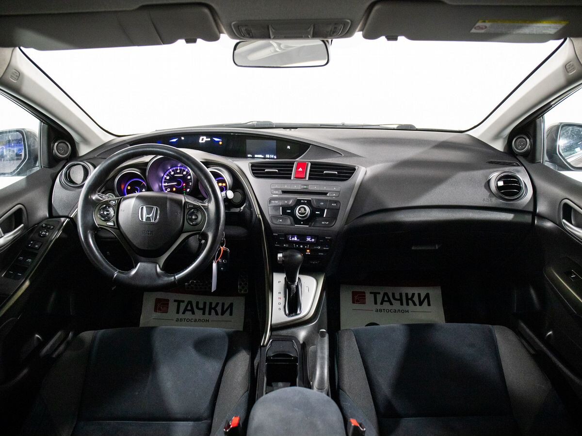 Honda Civic 2012 - фото автомобиля