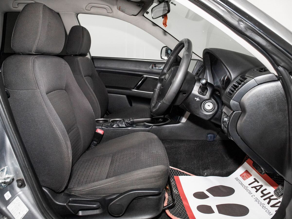 Subaru Legacy 2009 - фото автомобиля