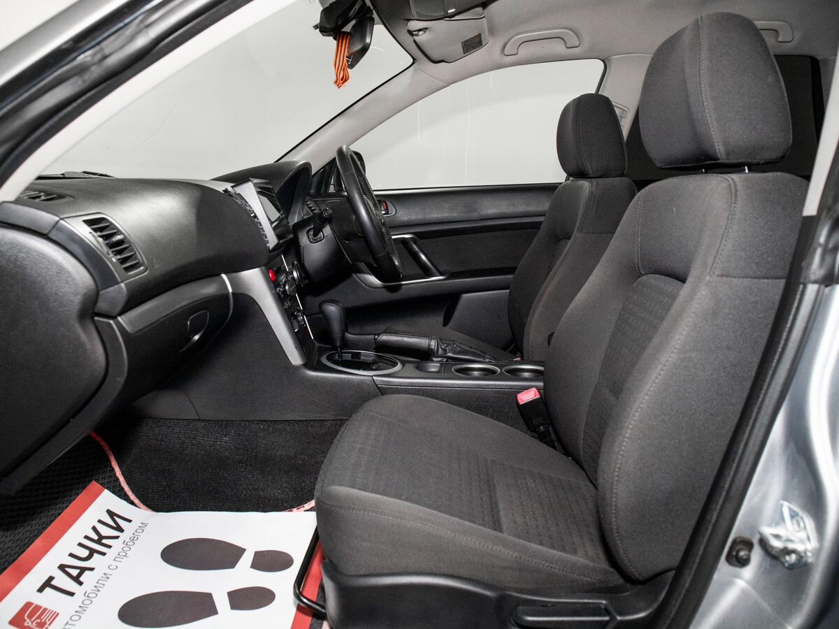 Subaru Legacy 2009 - фото автомобиля