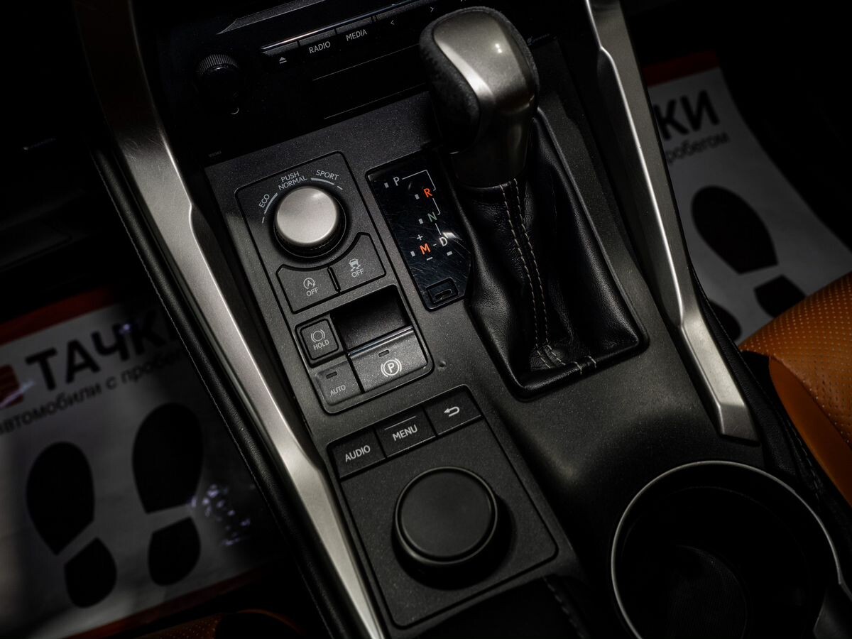 Lexus NX 2015 - фото автомобиля