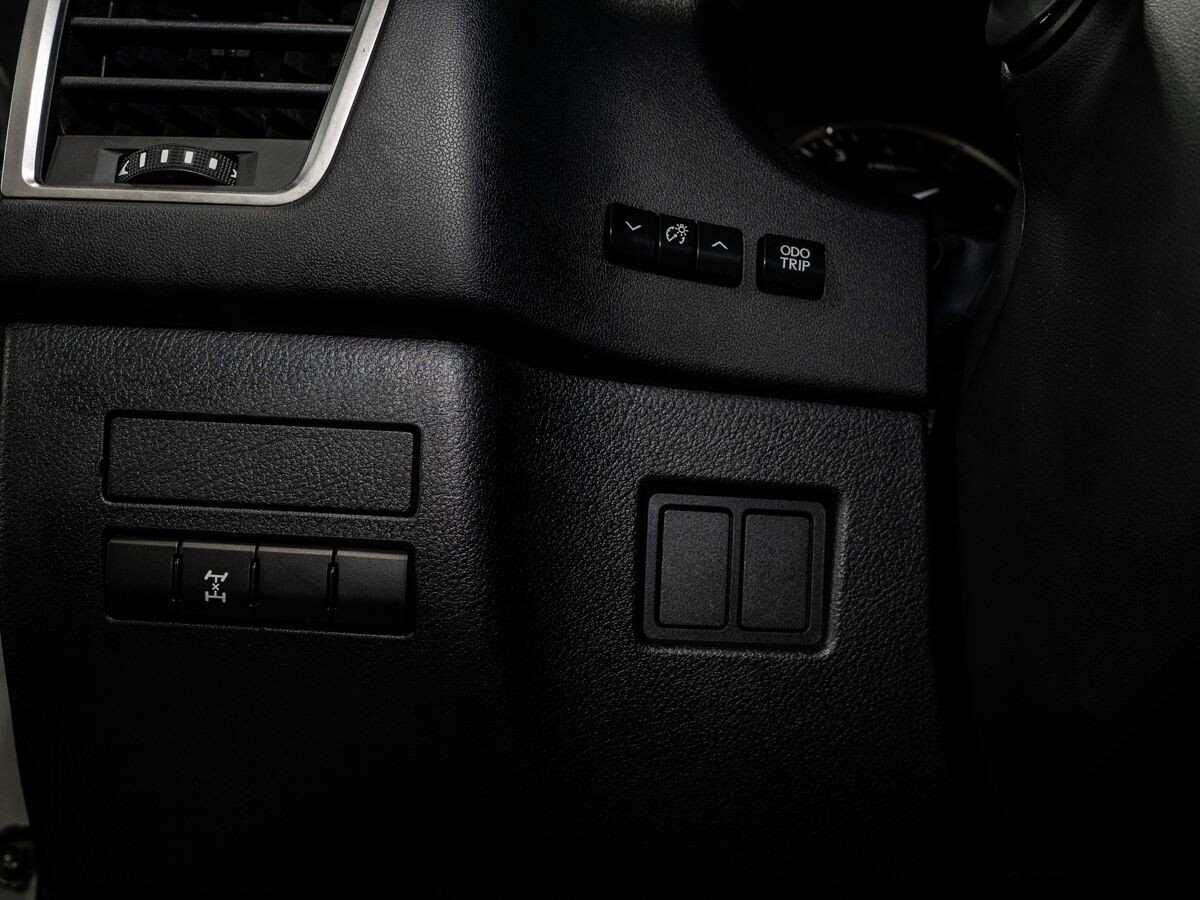 Lexus NX 2015 - фото автомобиля