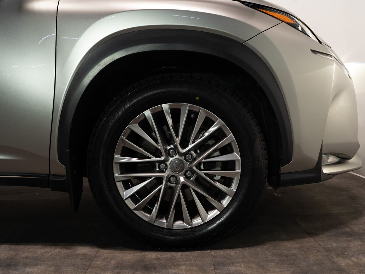 Lexus NX 2015 - фото автомобиля