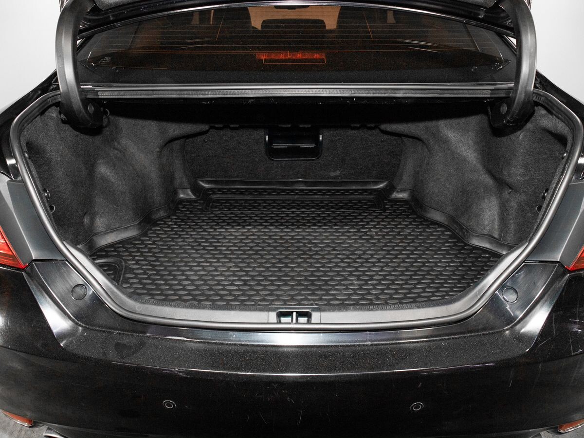 Toyota Camry 2016 - фото автомобиля