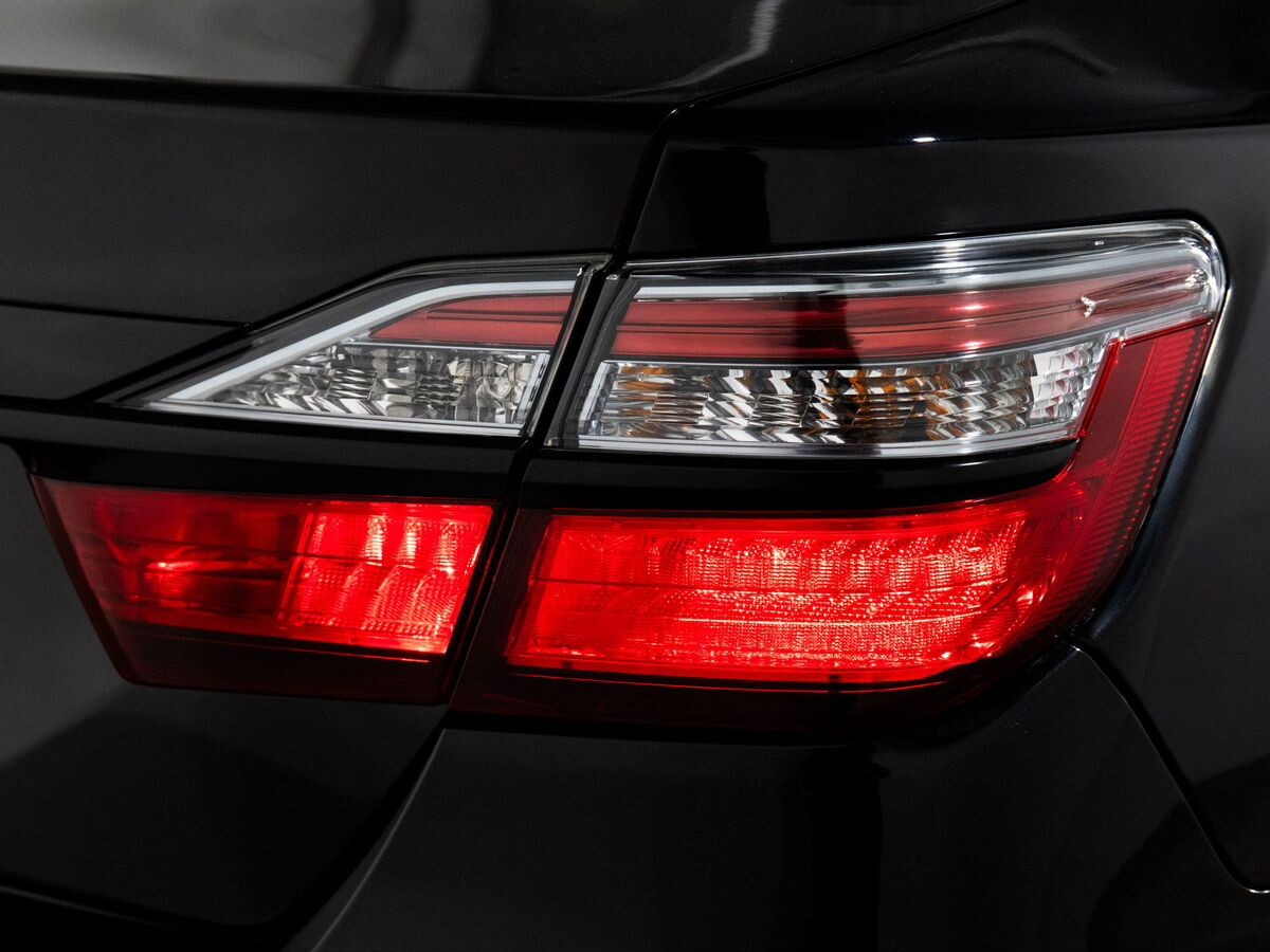 Toyota Camry 2016 - фото автомобиля