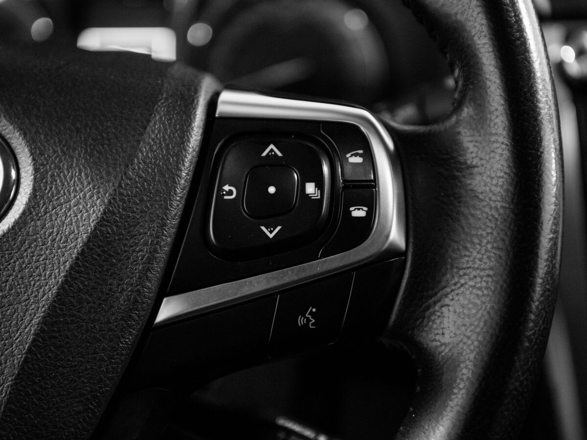 Toyota Camry 2016 - фото автомобиля