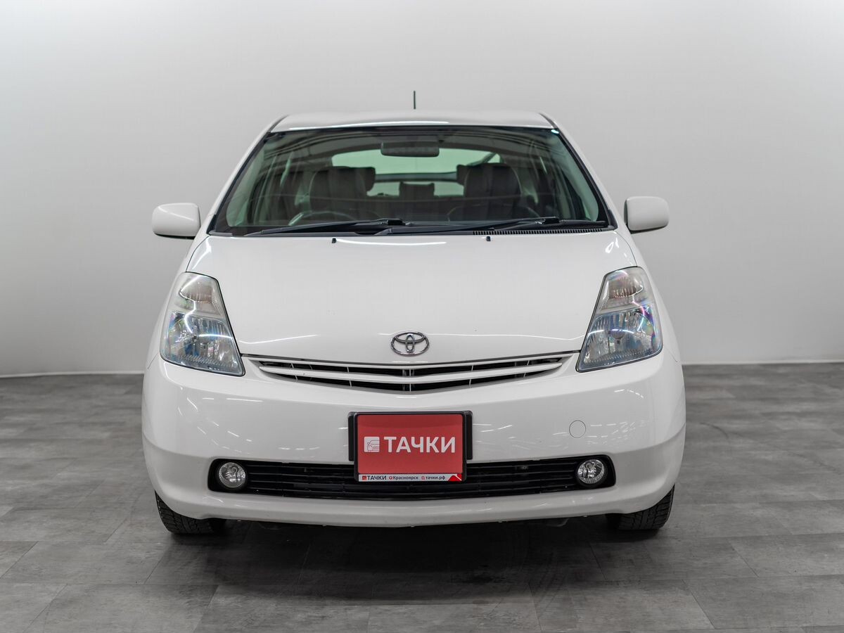 Toyota Prius 2010 - фото автомобиля