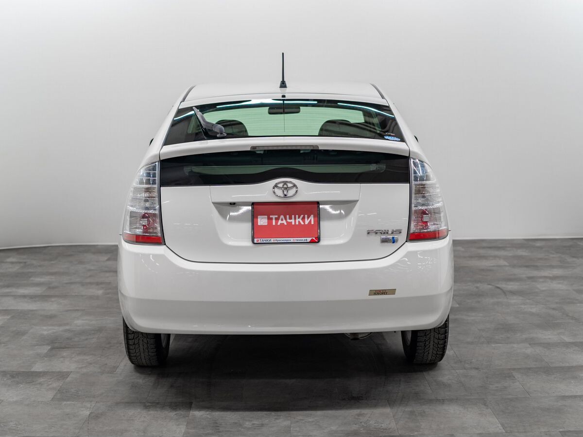 Toyota Prius 2010 - фото автомобиля