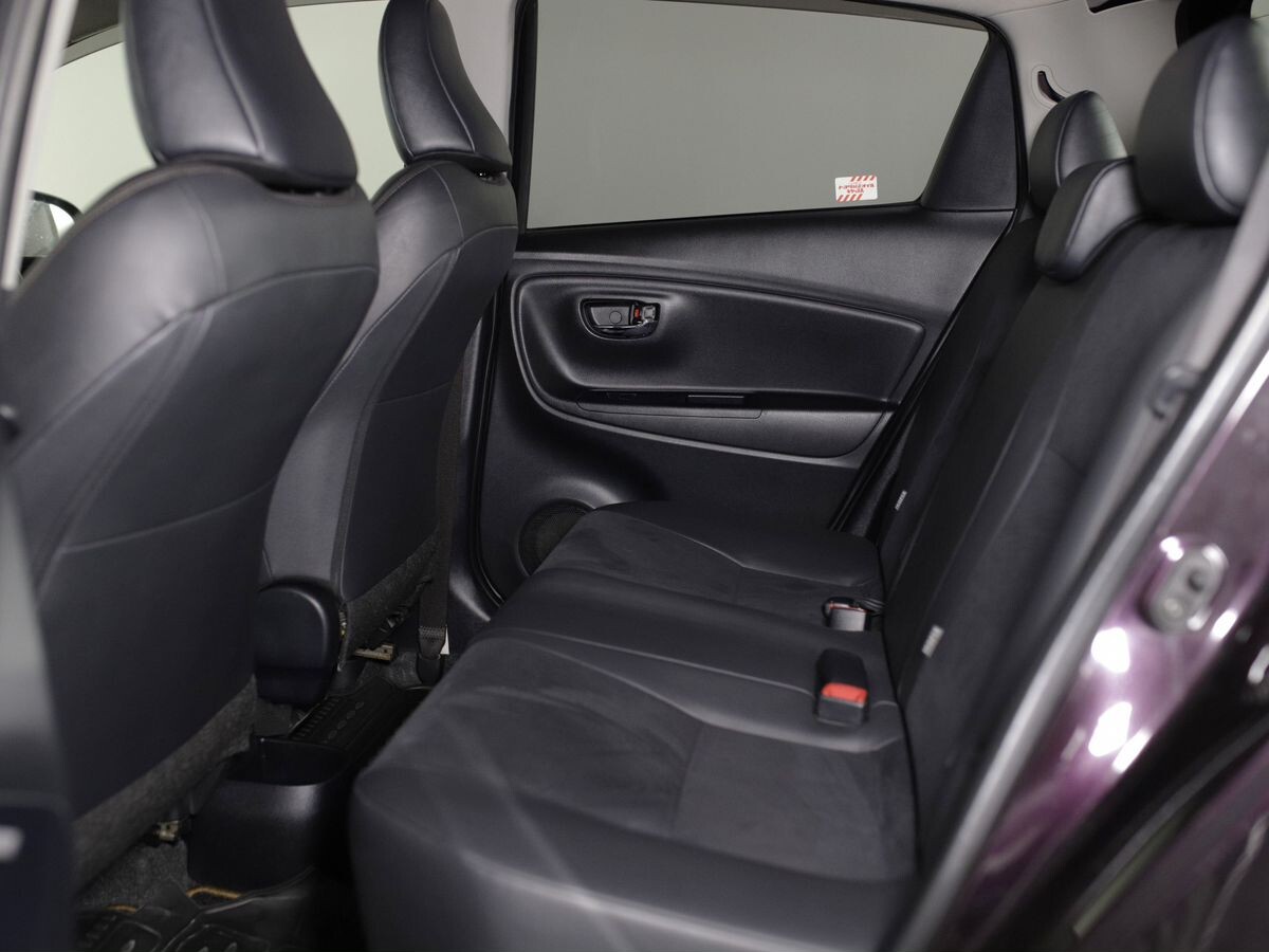 Toyota Vitz 2018 - фото автомобиля