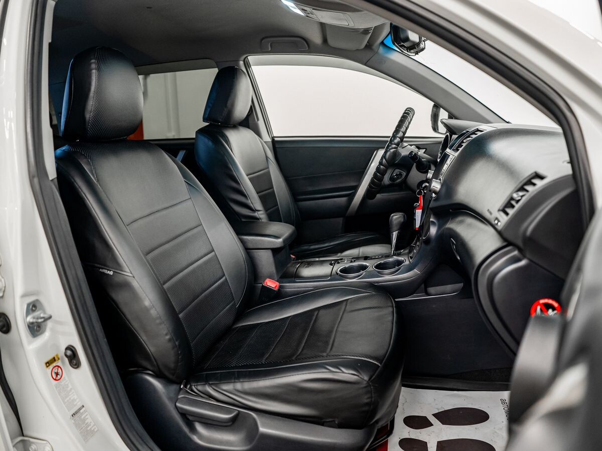 Toyota Highlander 2013 - фото автомобиля