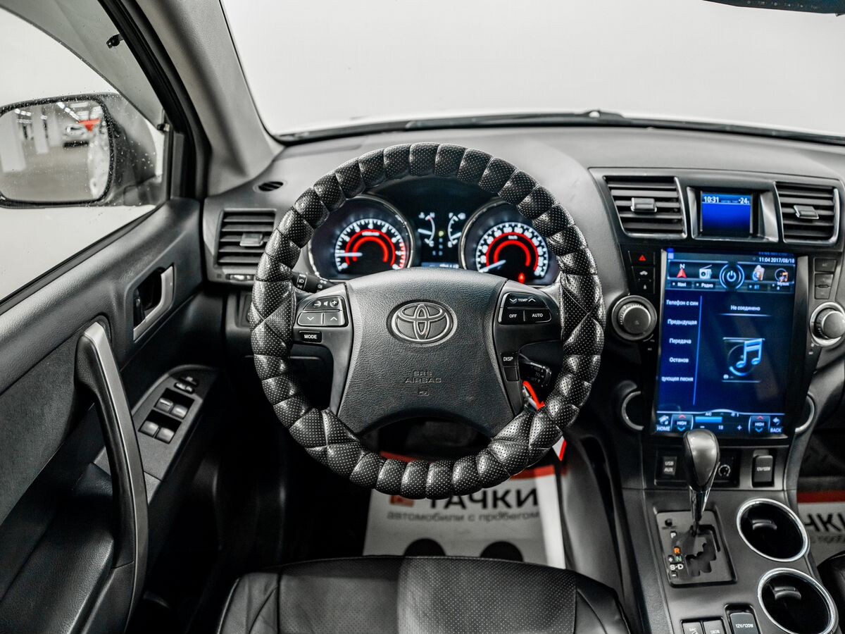 Toyota Highlander 2013 - фото автомобиля