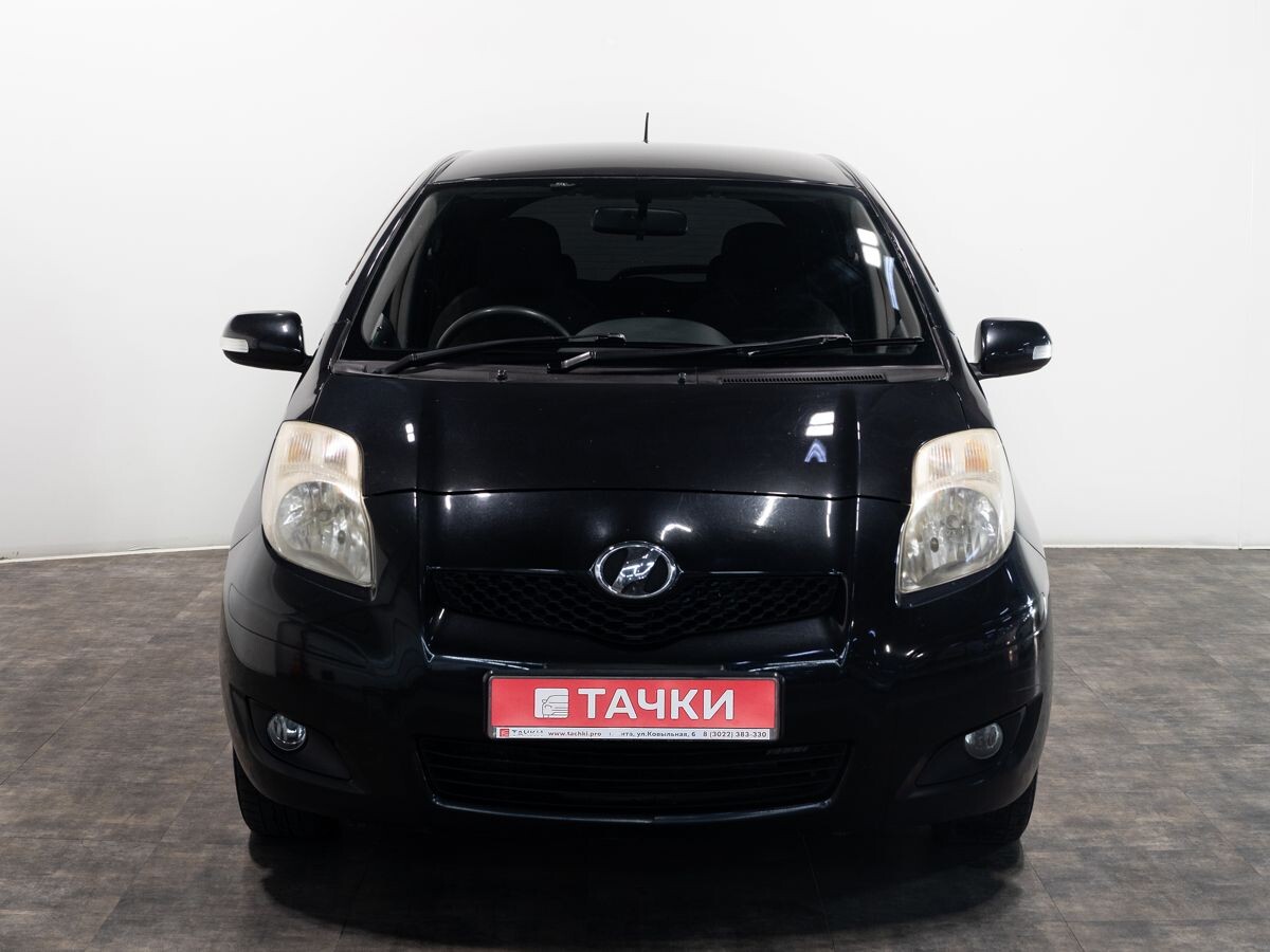 Toyota Vitz 2008 - фото автомобиля
