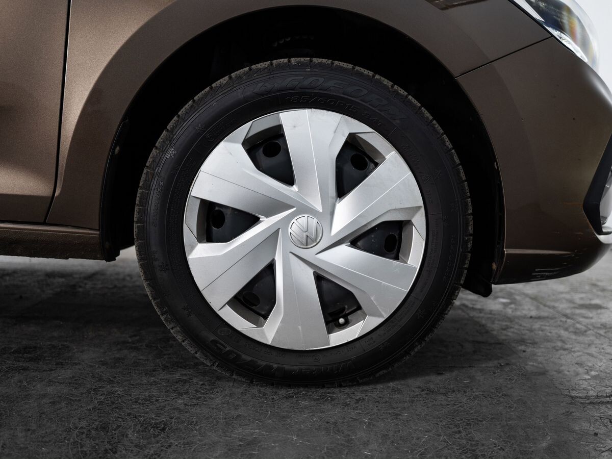 Volkswagen Polo 2021 - фото автомобиля