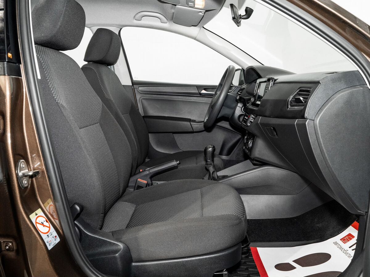 Volkswagen Polo 2021 - фото автомобиля