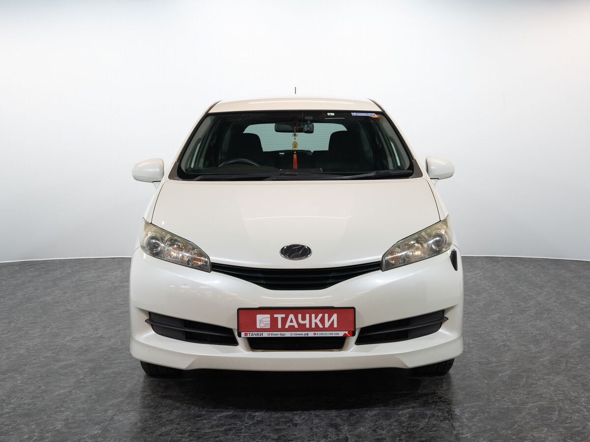 Toyota Wish 2011 - фото автомобиля