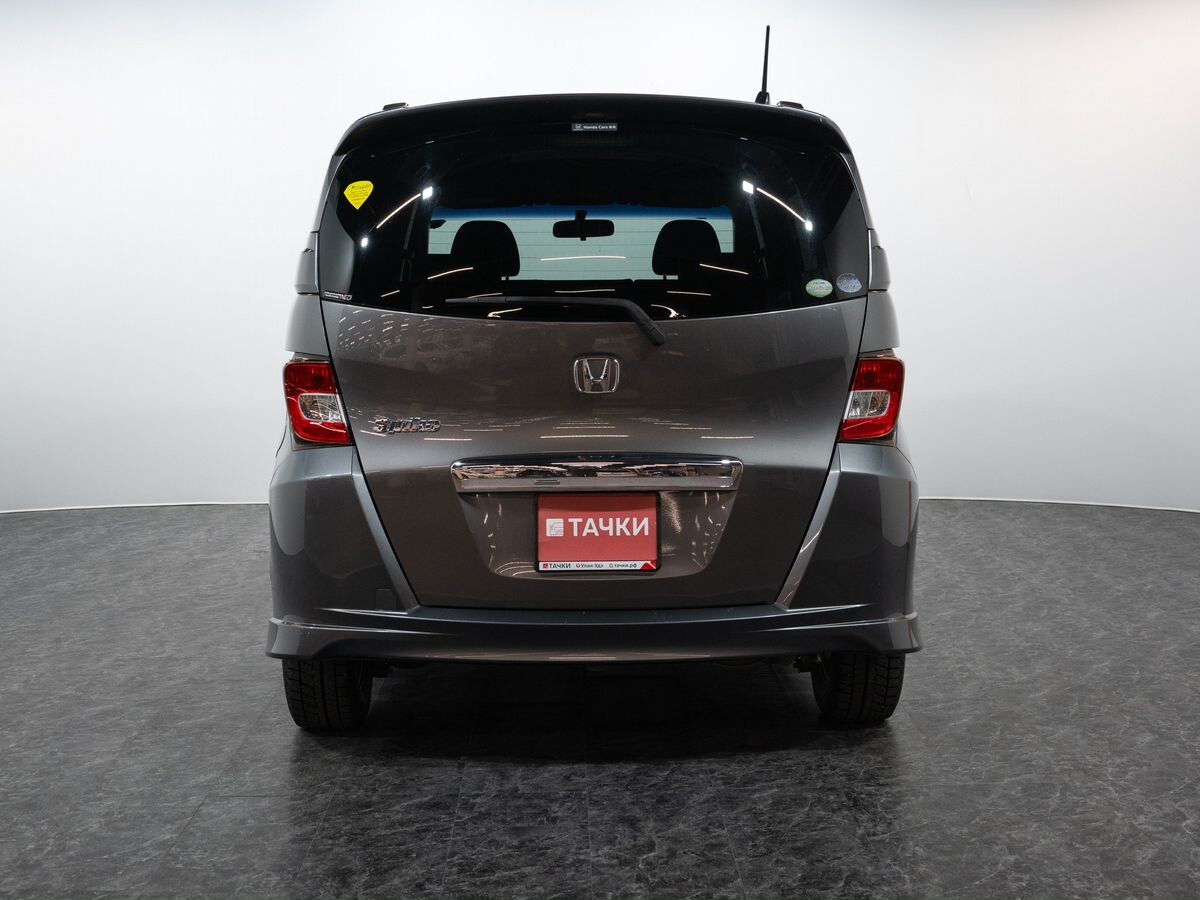 Honda Freed 2011 - фото автомобиля