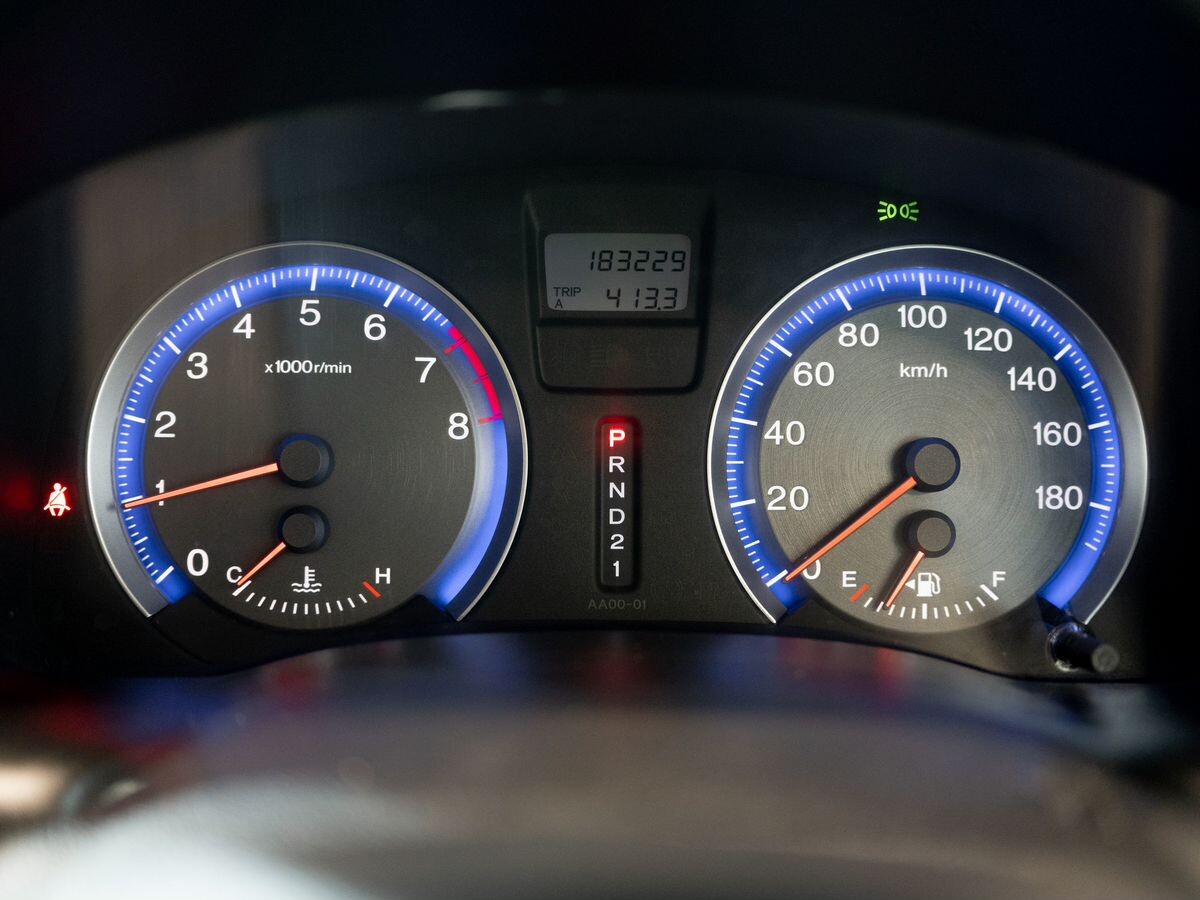 Honda Stream 2008 - фото автомобиля