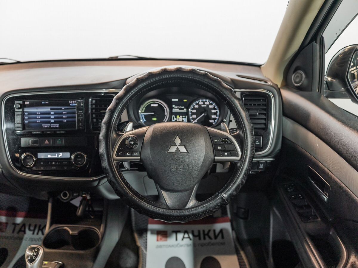 Mitsubishi Outlander 2015 - фото автомобиля