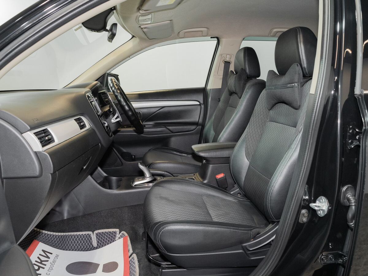 Mitsubishi Outlander 2015 - фото автомобиля