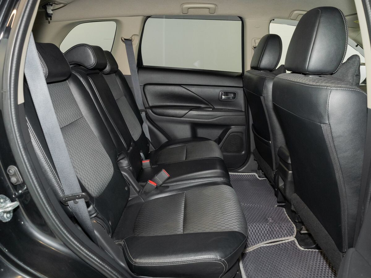 Mitsubishi Outlander 2015 - фото автомобиля