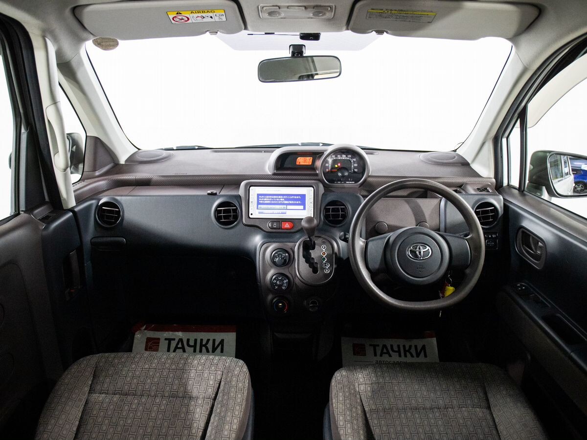 Toyota Porte 2014 - фото автомобиля