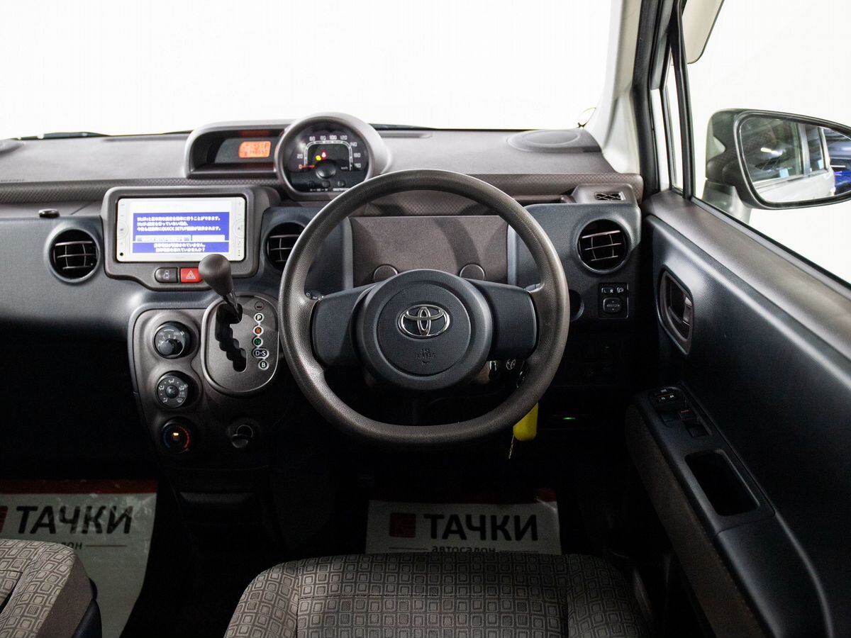 Toyota Porte 2014 - фото автомобиля