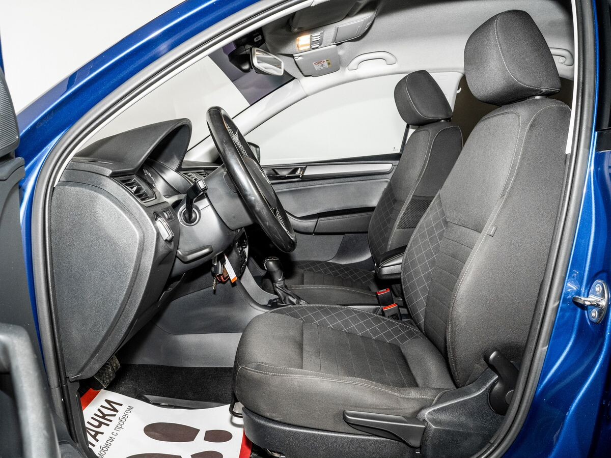 Skoda Rapid 2017 - фото автомобиля