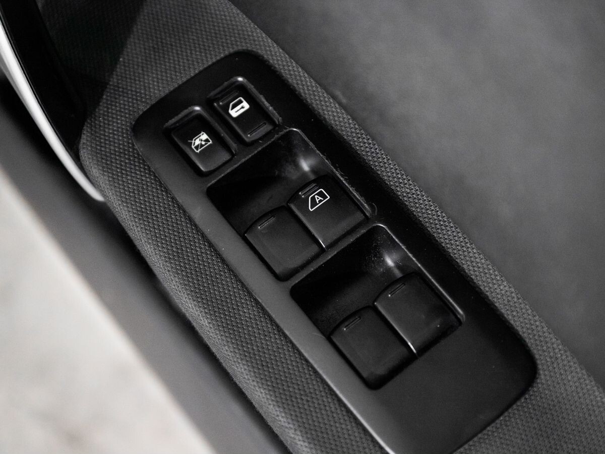 Nissan Dualis 2008 - фото автомобиля