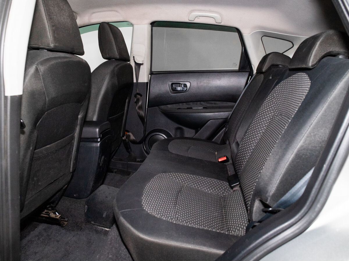 Nissan Dualis 2008 - фото автомобиля