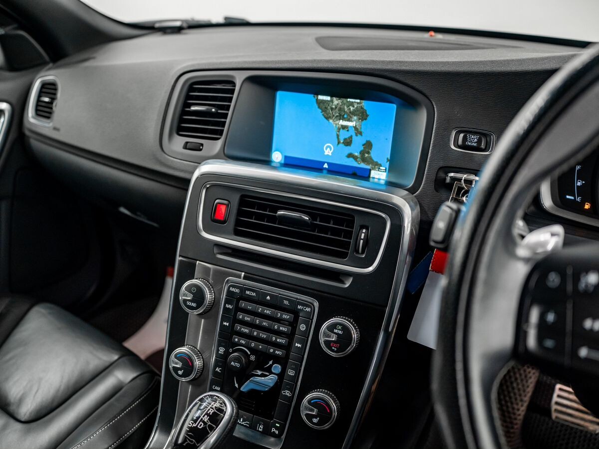 Volvo S60 2014 - фото автомобиля