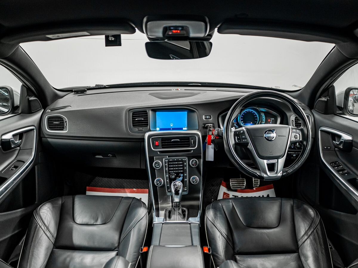 Volvo S60 2014 - фото автомобиля