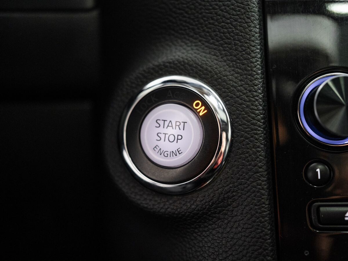 Infiniti QX70 2013 - фото автомобиля