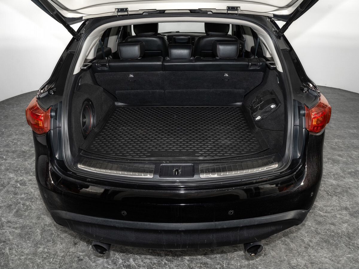 Infiniti QX70 2013 - фото автомобиля