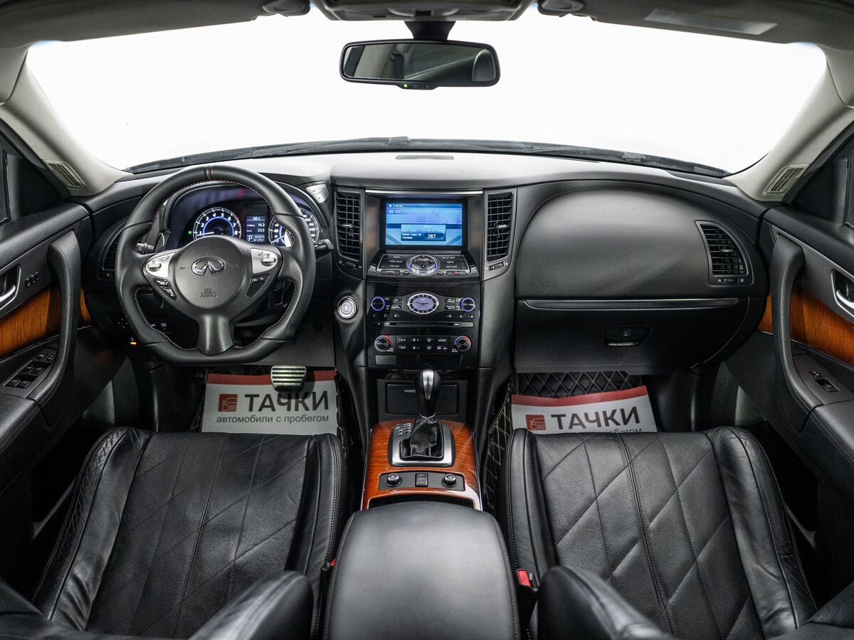 Infiniti QX70 2013 - фото автомобиля