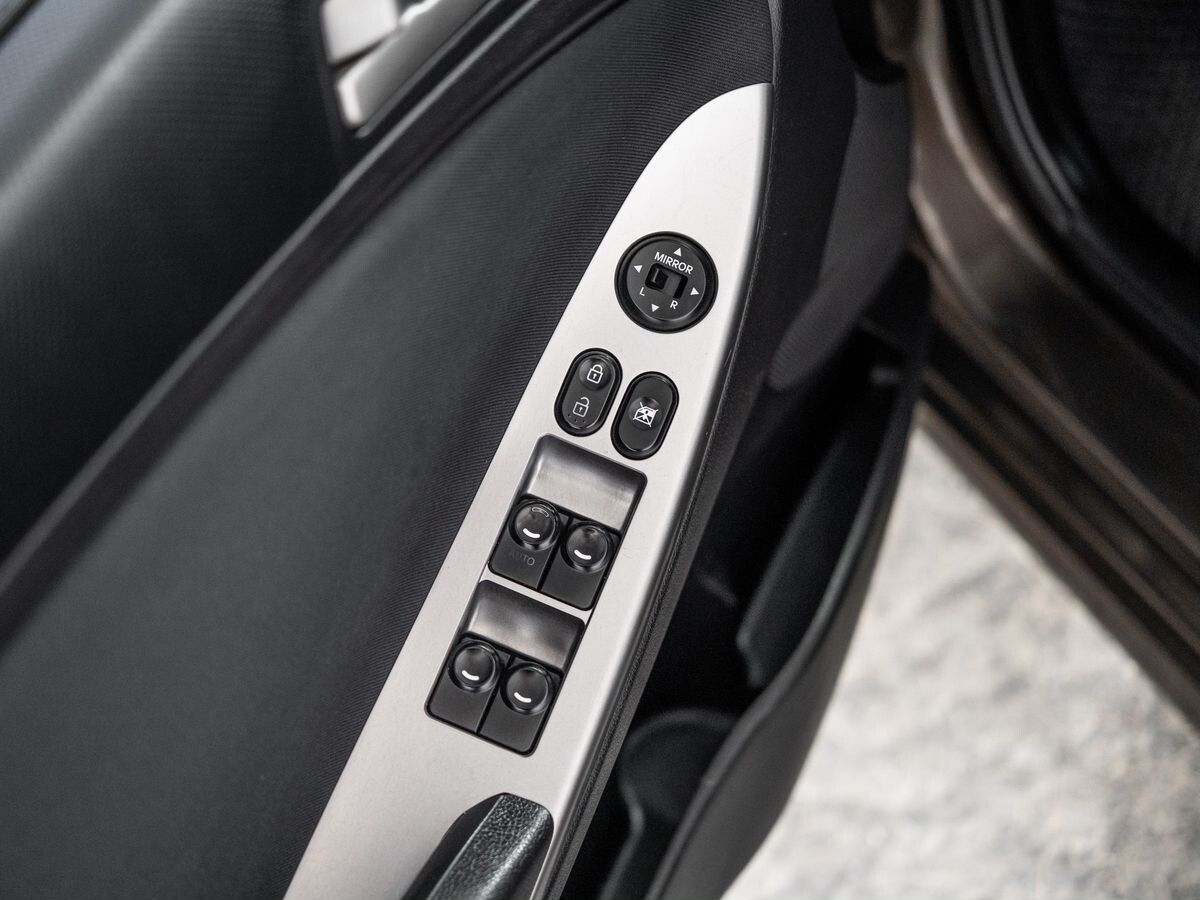 Hyundai Solaris 2015 - фото автомобиля