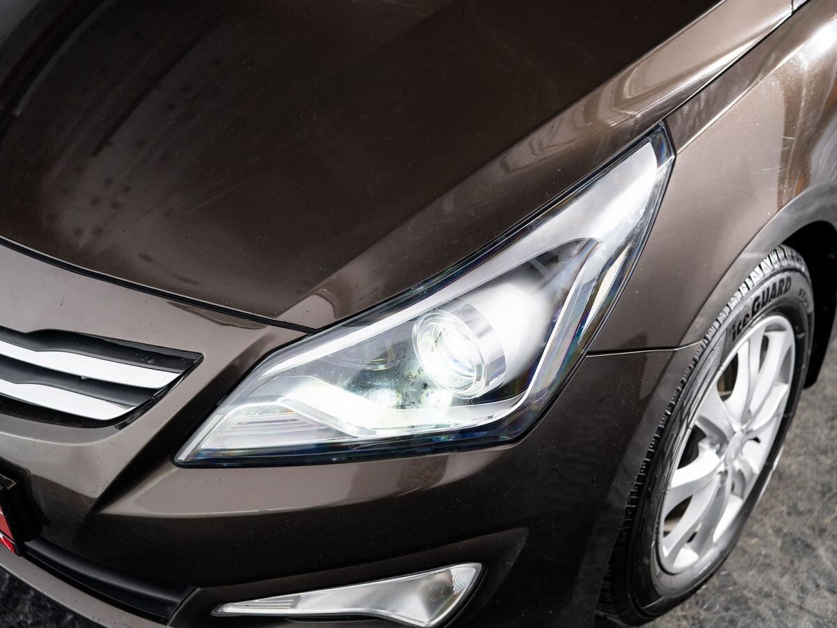 Hyundai Solaris 2015 - фото автомобиля