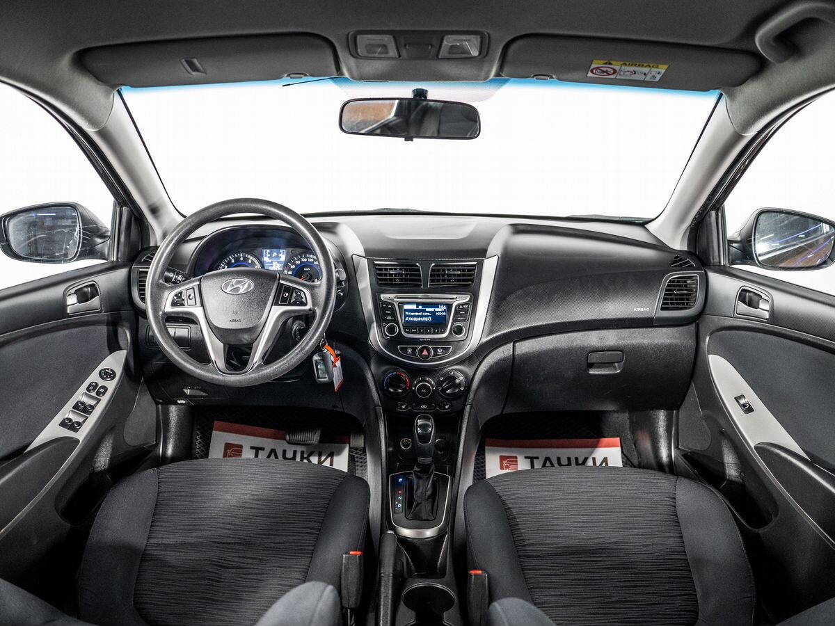 Hyundai Solaris 2015 - фото автомобиля