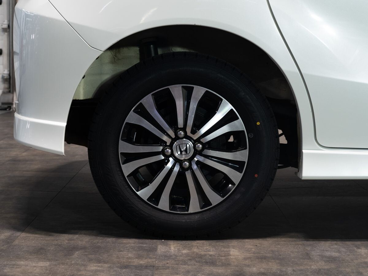 Honda Freed 2015 - фото автомобиля