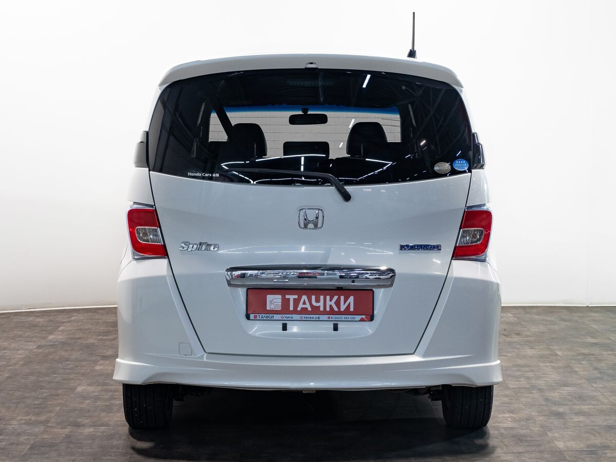 Honda Freed 2015 - фото автомобиля