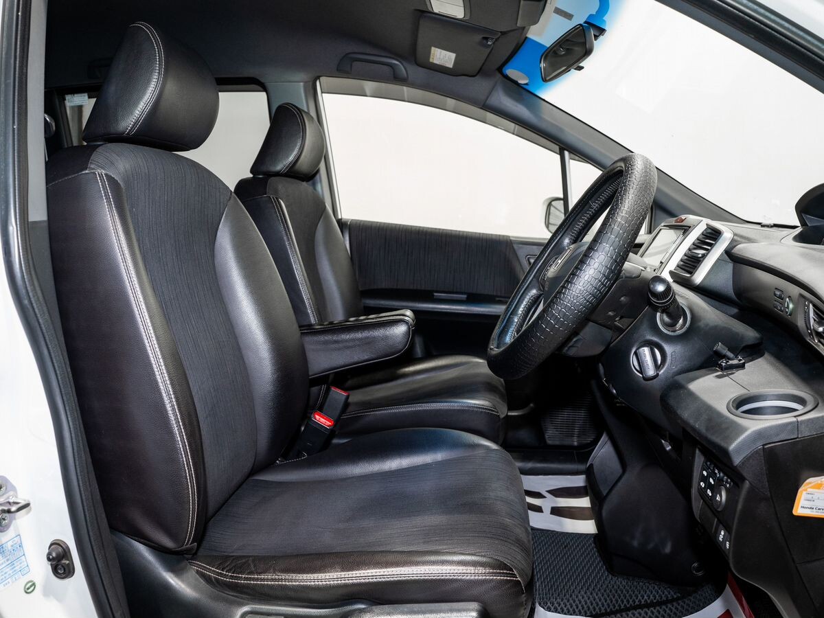 Honda Freed 2015 - фото автомобиля