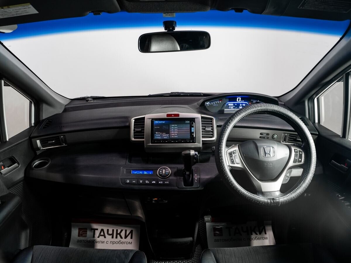 Honda Freed 2015 - фото автомобиля