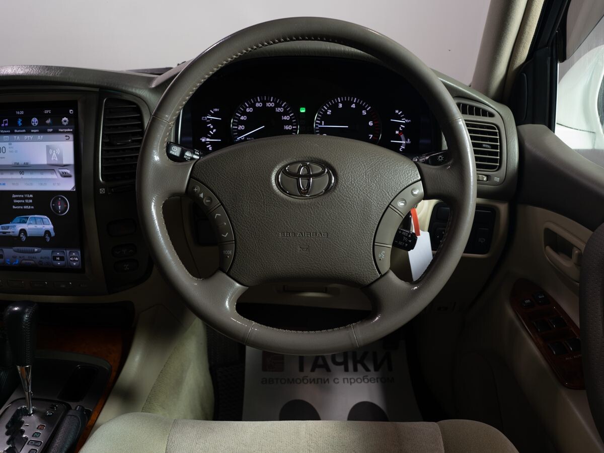 Toyota Land Cruiser 2005 - фото автомобиля