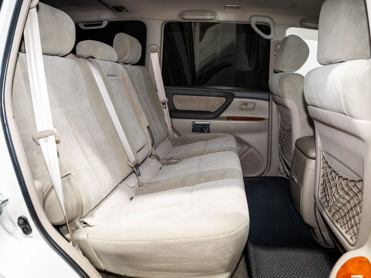 Toyota Land Cruiser 2005 - фото автомобиля