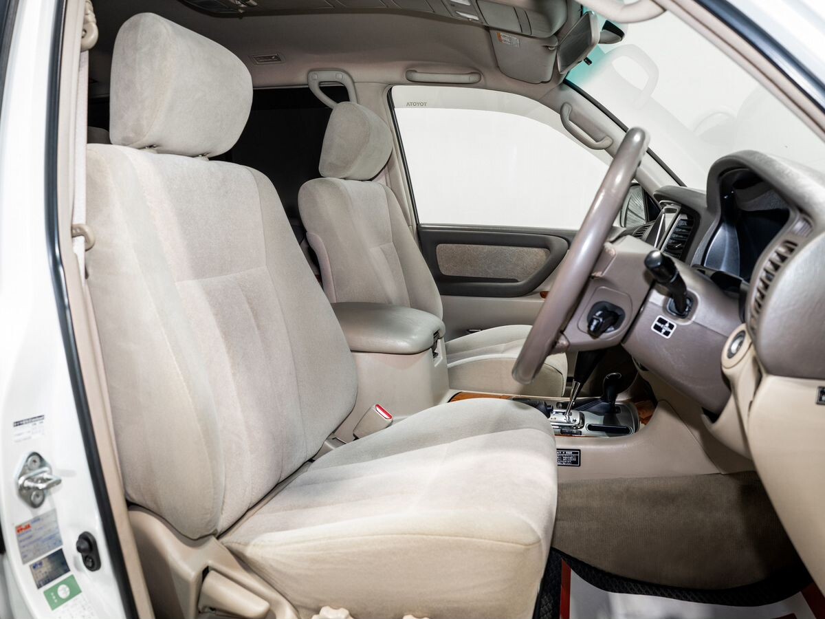 Toyota Land Cruiser 2005 - фото автомобиля