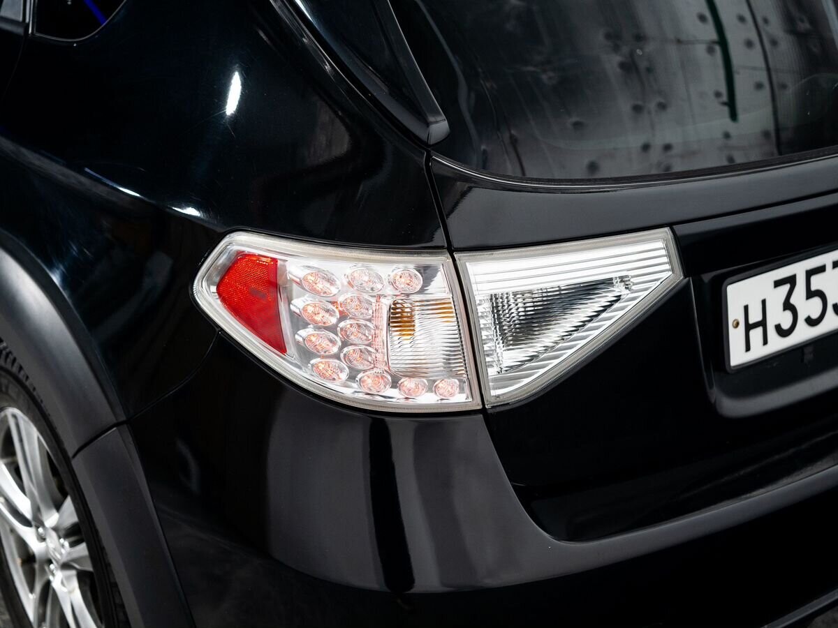 Subaru Impreza 2010 - фото автомобиля