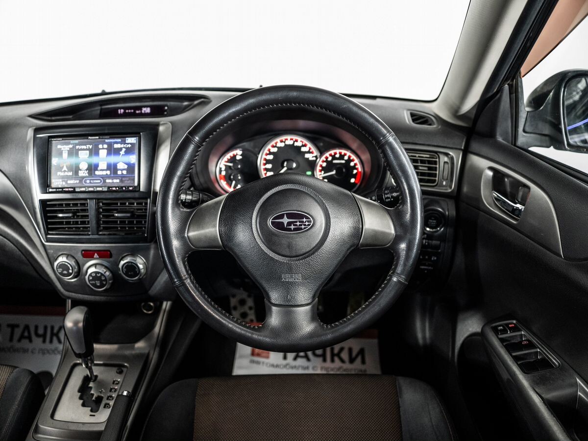 Subaru Impreza 2010 - фото автомобиля