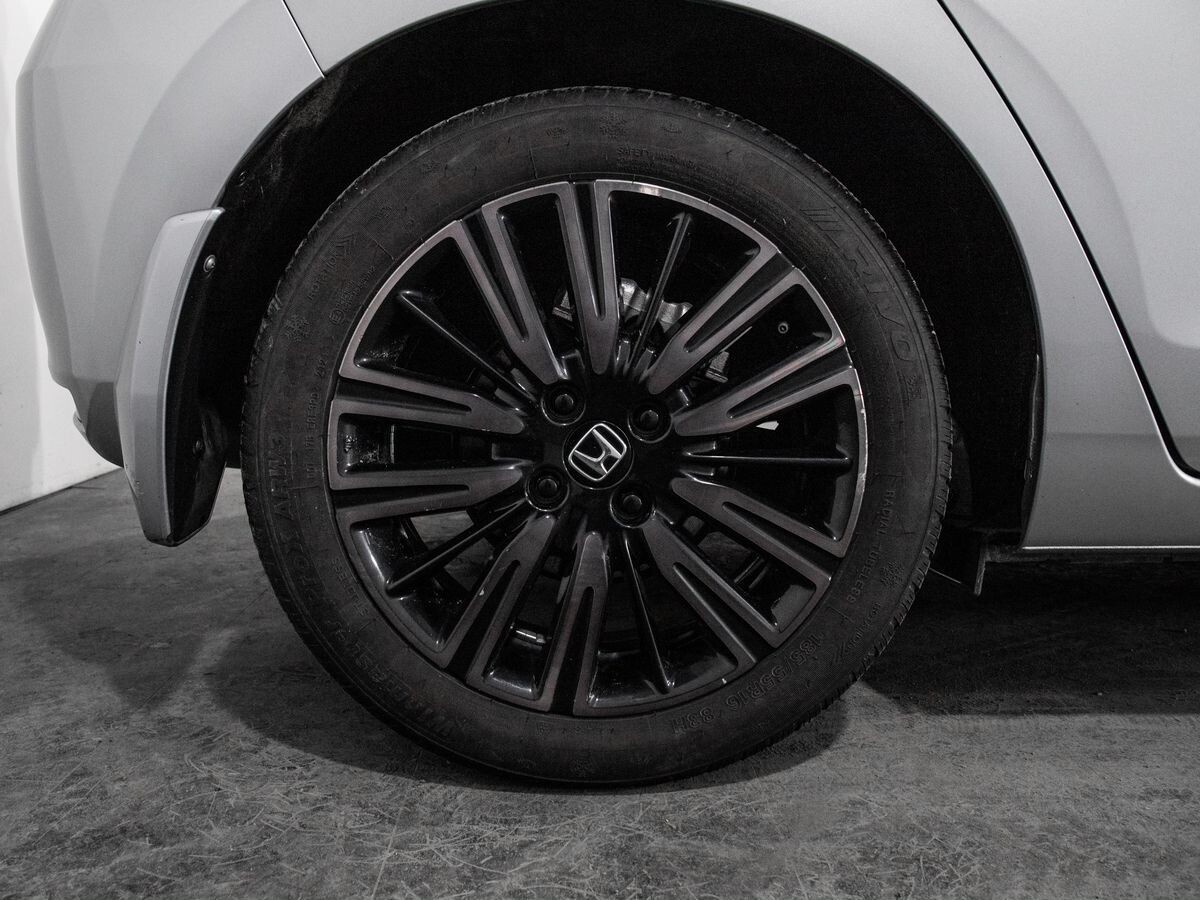 Honda Fit 2021 - фото автомобиля