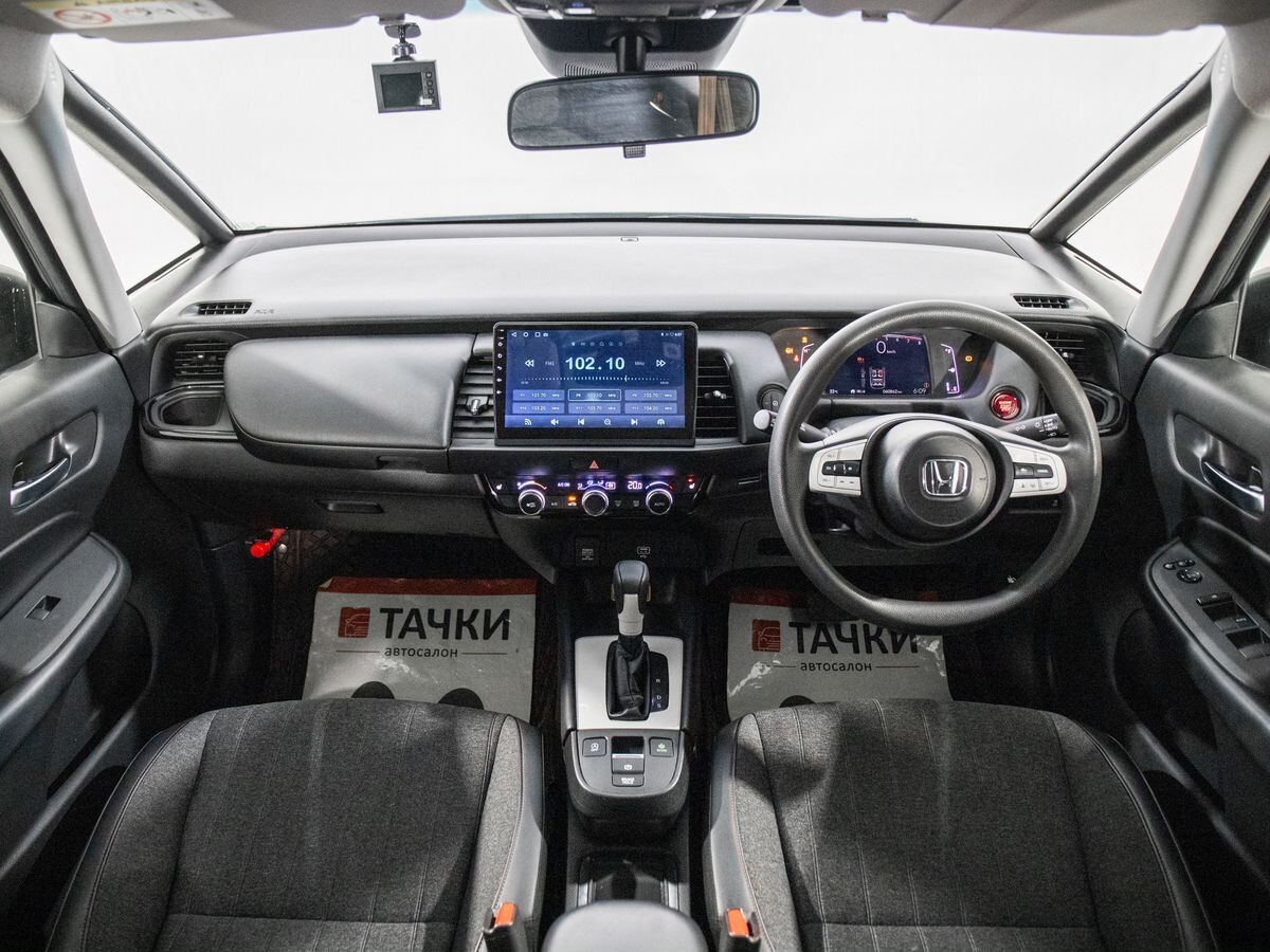 Honda Fit 2021 - фото автомобиля