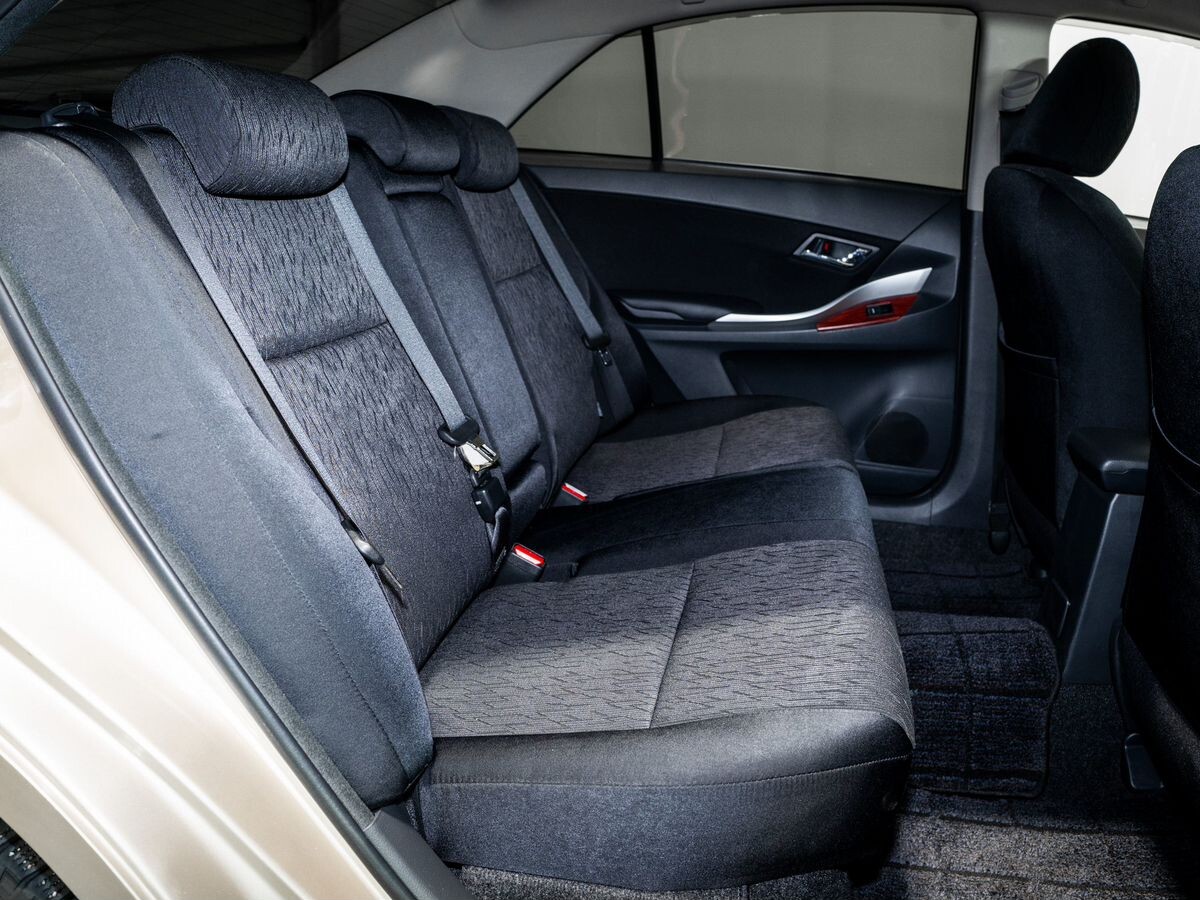 Toyota Allion 2010 - фото автомобиля