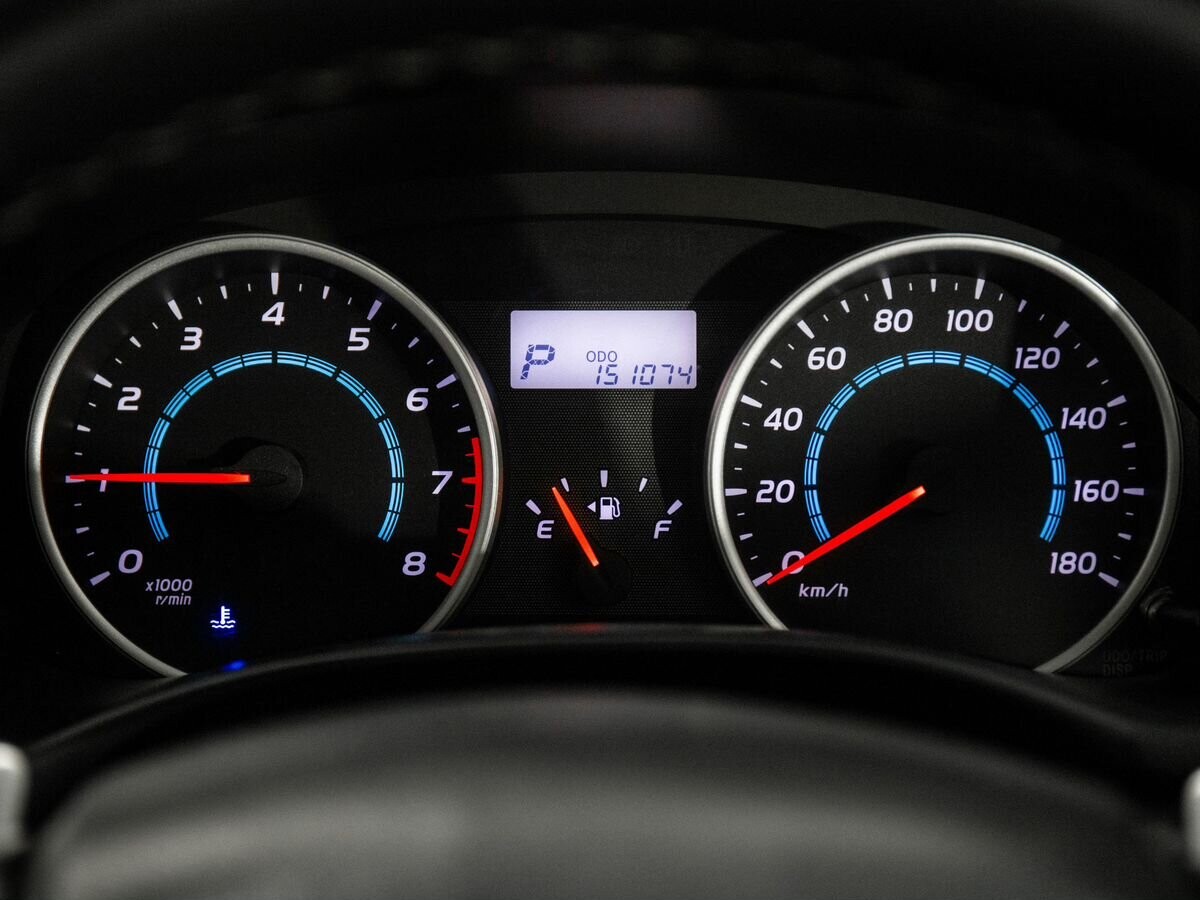 Toyota Wish 2009 - фото автомобиля