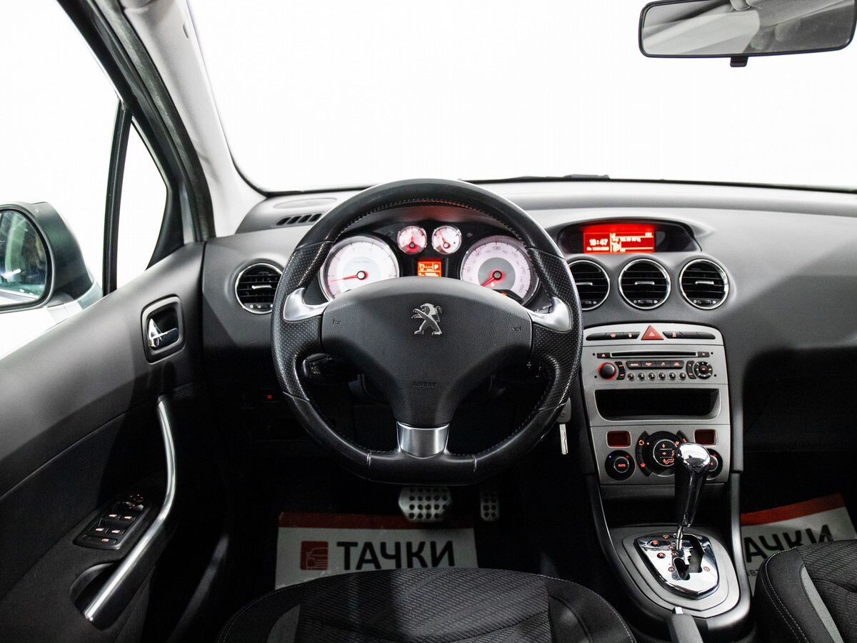 Peugeot 408 2016 - фото автомобиля